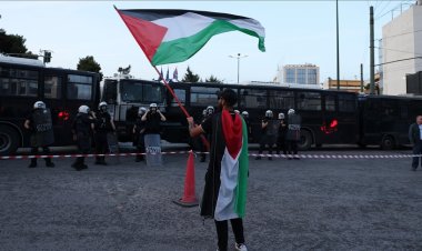 Yunanistan'da Filistin'e destek eylemine katılan 9 kişinin sınır dışı edilmesi talep edildi