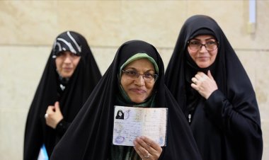 İran'da eski kadın milletvekili Elahiyan, cumhurbaşkanı adaylığı için başvuru yaptı