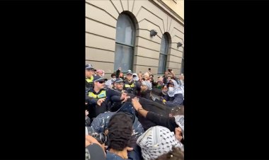 Avustralya'da polis, Melbourne'deki Filistin'e destek gösterisine müdahale etti