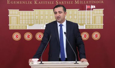 'Ekonominin düzelmesinin çaresi faiz bataklığından kurtulmaktır'