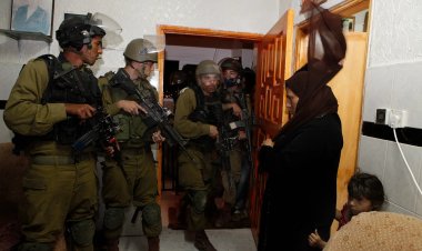 Siyonist İsrail ev baskınlarına devam ediyor