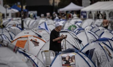 İsrailli esirlerin aileleri Tel Aviv’de yolları kapattı