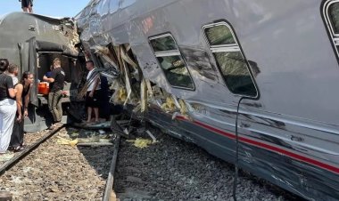 Rusya'da tren ile kamyon çarpıştı: Yaklaşık 140 yaralı