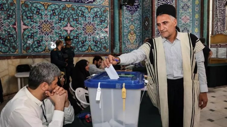 İran'da cumhurbaşkanı seçiminin ikinci turu yarın yapılacak
