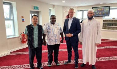 Müslümanlar aşırı sağın şiddet eylemlerine boyun eğmemekte kararlı