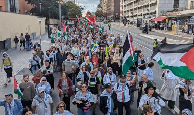 İsveç'te yüzlerce kişi Filistin'e destek için yürüdü