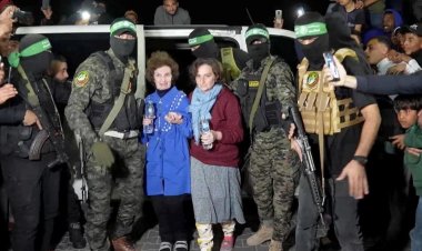 Hamas'tan İsraillilere: Saldırılar durursa, esirler canlı olarak döner