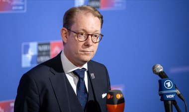 İsveç Dışişleri Bakanı Billström, istifa edeceğini açıkladı