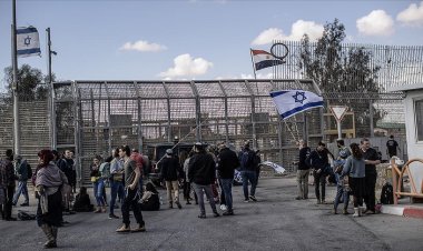 İsrail, 131 gündür Gazze'deki sınır kapılarını işgal etmeyi sürdürüyor