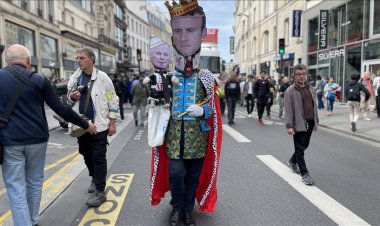 Fransa'da binlerce kişinin katılımıyla Macron karşıtı gösteriler düzenlendi