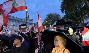 İşgalci İsrail'in Gazze ve Lübnan'a saldırıları Londra'da protesto edildi