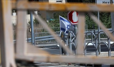 İsrail ordusu, Batı Şeria'da el koyduğu Filistinli ailelerin evlerini kışlaya dönüştürdü