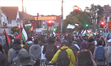 Kolombiya'da onlarca kişi Filistin'e destek için ABD büyükelçiliğine yürüdü