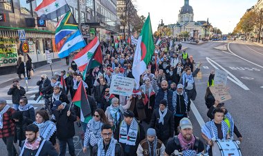 İsveç'te gösteri: 'Katil İsrail Gazze ve Lübnan'dan defol'