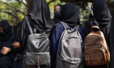 Rusya'daki bazı okullarda başörtüsü yasaklandı