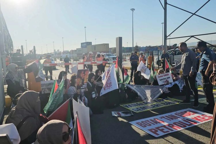 Mersin Limanı'nda işgalci İsrail ile yapılan ticarete tepki