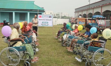 Umut Kervanı'ndan Bangladeş'te tekerlekli sandalye yardımı