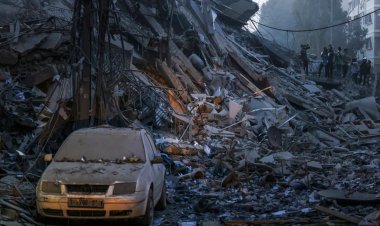 Katil İsrail Gazze'de katliamlarını aralıksız sürdürüyor: 20 şehid