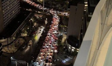 Ateşkes öncesi İsrail hava saldırısı tehdidi nedeniyle Beyrutlular yollara düştü