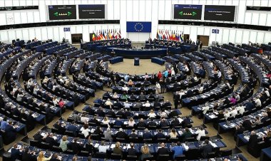 Avrupa siyasetindeki sağa kayma, yeni AB Komisyonu'nda da kendini gösterdi