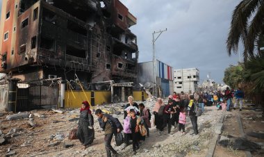 Gazze'nin kuzeyinden göçe zorlanan erkeklerin akibeti bilinmiyor