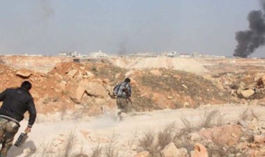 Suriye'de muhalif gruplar, YPG'nin kontrolündeki Deyrizor'un merkezine giriyor