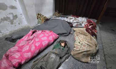 Soykırımcı İsrail Gazze’de 2 evi vurdu: 15 Filistinli katledildi