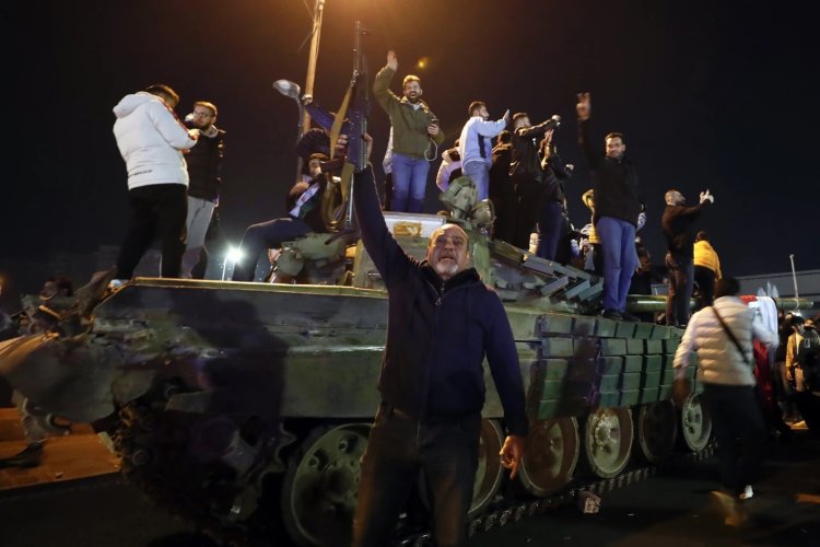 Suriye muhalefeti, 8 Aralık gününü "Milli Bayram" ilan etti