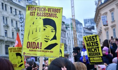 Avusturya'da 3 parti, kız çocuklarına başörtüsü yasağı getirmeyi planlıyor