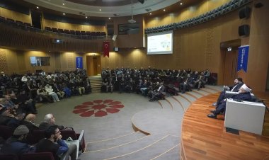 Şeyh Sabri İstanbul'da konuştu: Tüm komplolar Mescid-i Aksa'yı Yahudilere vermeyi amaçlıyor