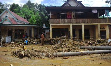 Endonezya'da sel nedeniyle 16 kişi öldü, 8 kişi kayboldu