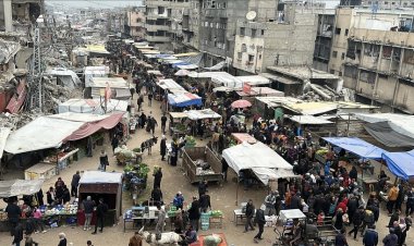 Gazze'deki pazarlar, yüksek fiyatlara rağmen hareketlenmeye başladı