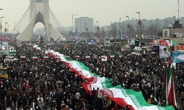 İran, İslam Devrimi zaferinin yıldönümünü kutluyor