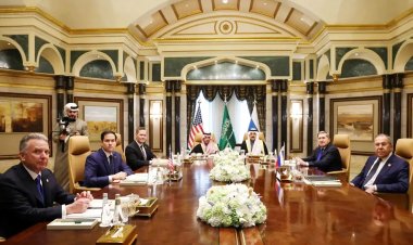 Ukrayna'daki savaşı sona erdirmek için Riyad'da görüşmeler başladı