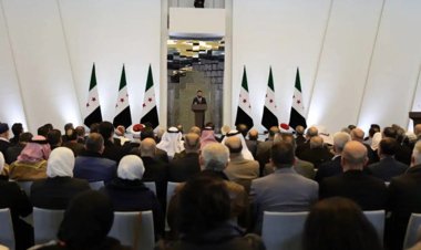 Şam'daki Ulusal Diyalog Konferansı, yeni Suriye için "ulusal misak" kabul etti