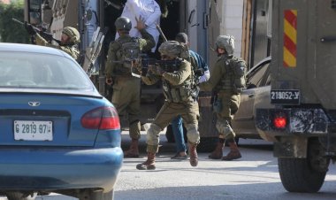 İşgal güçleri, Batı Şeria'da 50 Filistinliyi gözaltına aldı