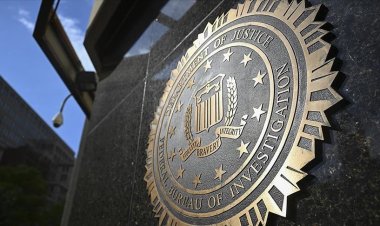FBI, 2022'deki baskında el konulan materyalleri Trump'a iade etti