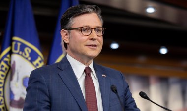 ABD Temsilciler Meclisi Başkanı Johnson: Zelenskiy istifa edebilir