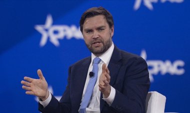 ABD Başkan Yardımcısı Vance: Ukrayna'daki barış gücü açıklamam çarpıtıldı