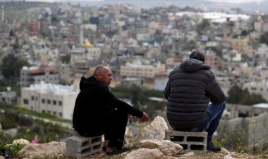 Batı Şeria'da zorla yerlerinden edilen Filistinliler ramazanı evlerinden uzakta geçiriyor