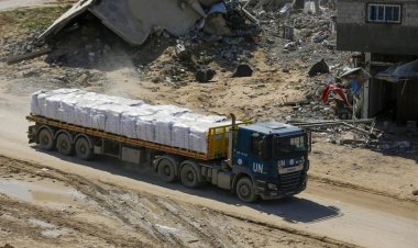 UNRWA: İsrail, Gazze'ye temel yardımların girişini reddetti