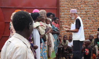 Yetimler Vakfı, Burundi’de ihtiyaç sahibi aileleri ve çocuklarını sevindirdi