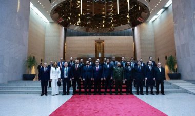 Suriye'de Cumhurbaşkanı Şara'nın ilk kabinesi açıklandı