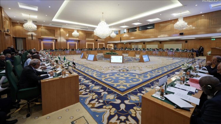 İslam İşbirliği Teşkilatı, Gazze'nin yeniden inşasını destekleyerek, İşgalci İsrail'den Suriye'den çekilmesini talep etti