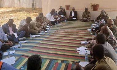 Hartum’da 23 ay sonra ilk resmi toplantı: Yerde oturarak yapıldı
