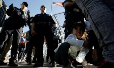 ABD'de Trump yönetiminin ibadethanelerde göçmenleri gözaltına almasına izin