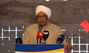 İsam Beşir: Amerika barışın hamisi değil siyonistlerin koruyucusudur