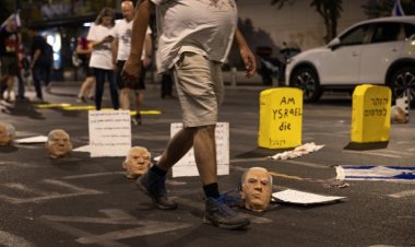 İsrail, Gazze'ye saldırıların durması için bildiri yayınlayan doktorları da ordudan atacak