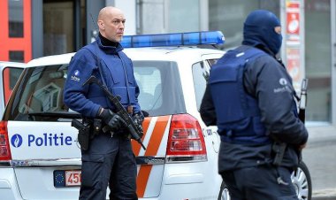 Brüksel'de art arda silahlı saldırıların düzenlendiği bölgede 2 kişi yaralandı