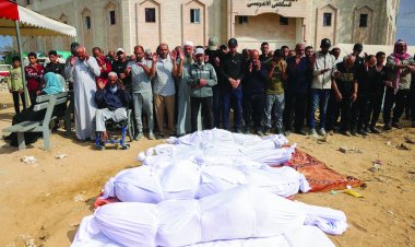 Soykırımcı İsrail Gazze’de 8’i kadın 14 Filistinliyi katletti